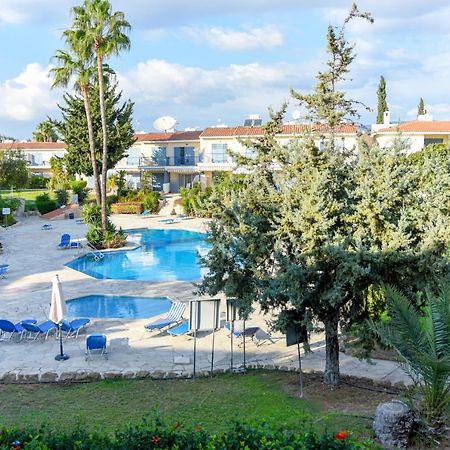 Paradise Gardens With A Large Terrace Пафос Екстериор снимка