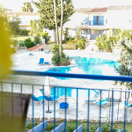 Paradise Gardens With A Large Terrace Пафос Екстериор снимка