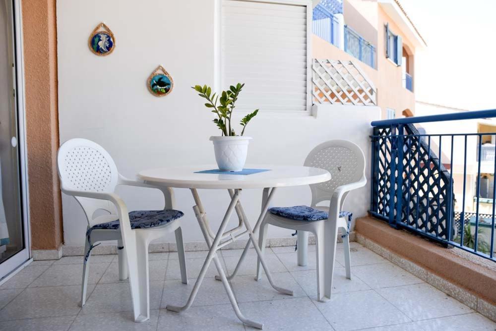 Paradise Gardens With A Large Terrace Пафос Екстериор снимка
