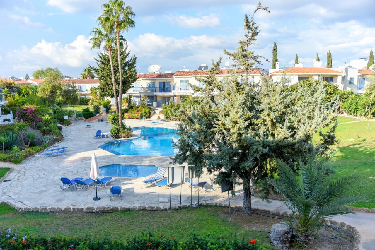 Paradise Gardens With A Large Terrace Пафос Екстериор снимка